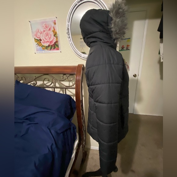 Like-new Columbia Puffy Coat - Picture 3 of 12